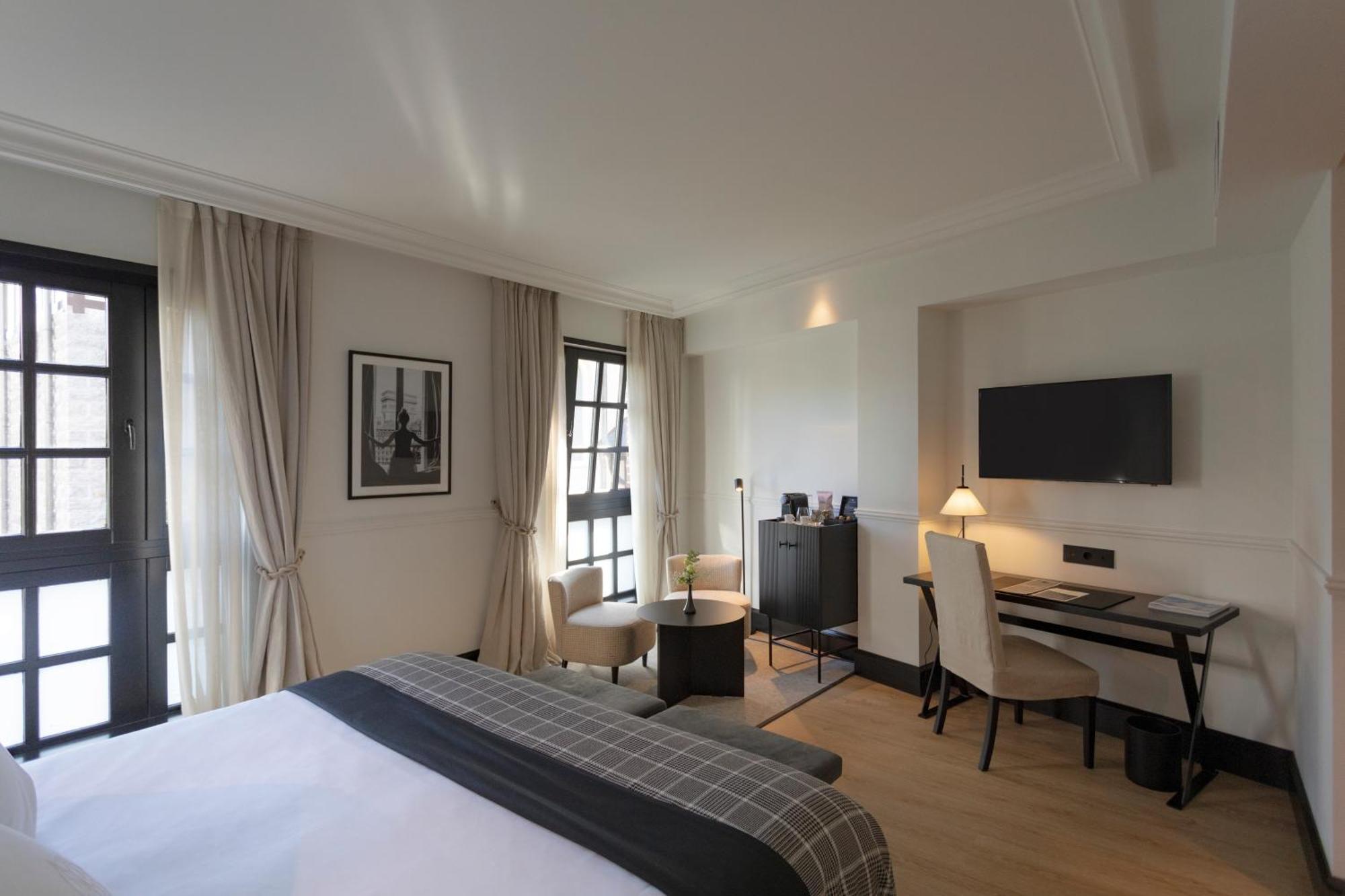Superior Double Room,1431741187:JPEG